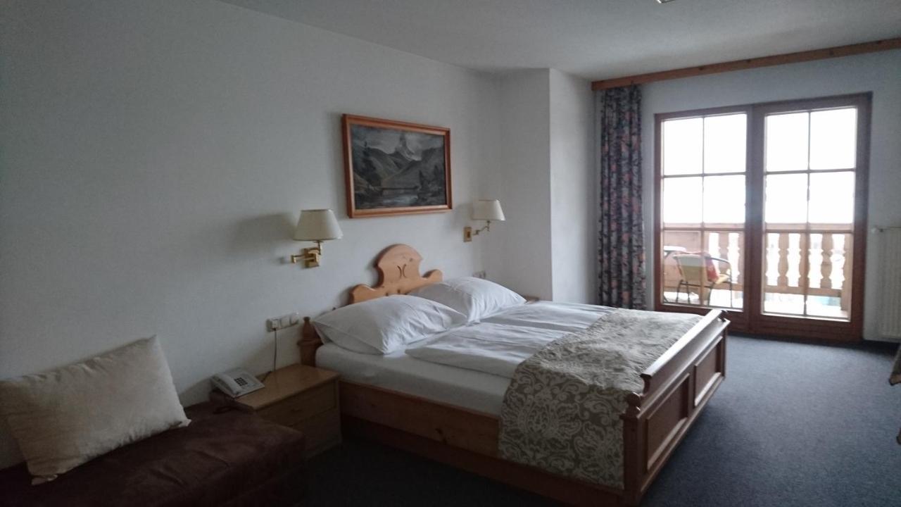 Hotel Wiesenegg Aurach bei Kitzbuehel Luaran gambar