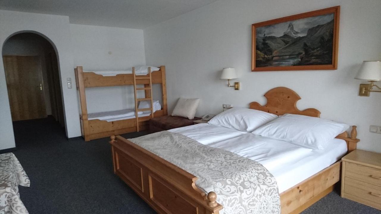 Hotel Wiesenegg Aurach bei Kitzbuehel Luaran gambar