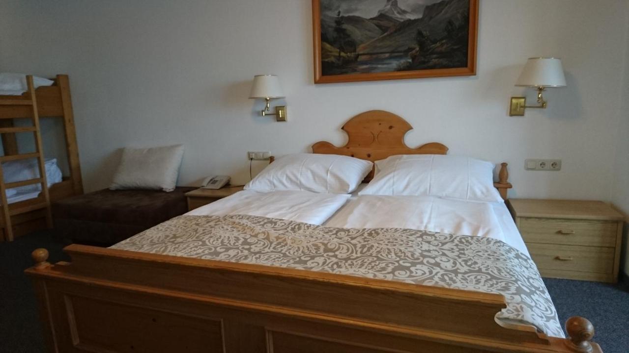 Hotel Wiesenegg Aurach bei Kitzbuehel Luaran gambar